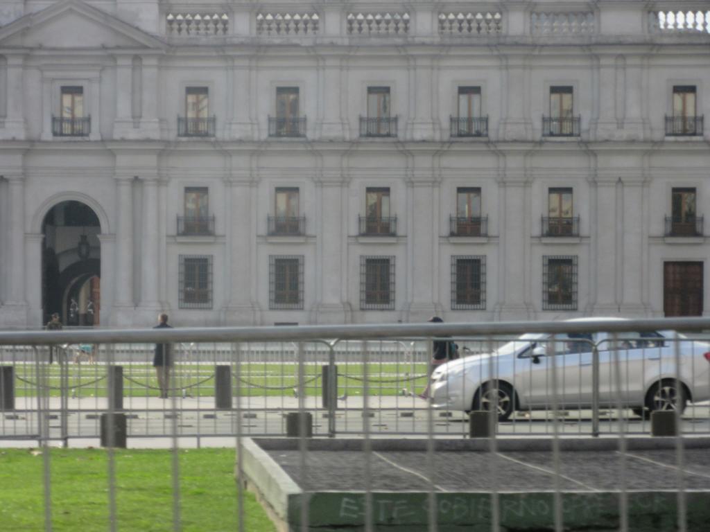 산티아고 Departamento Paseo Bulnes Metro La Moneda 아파트 외부 사진